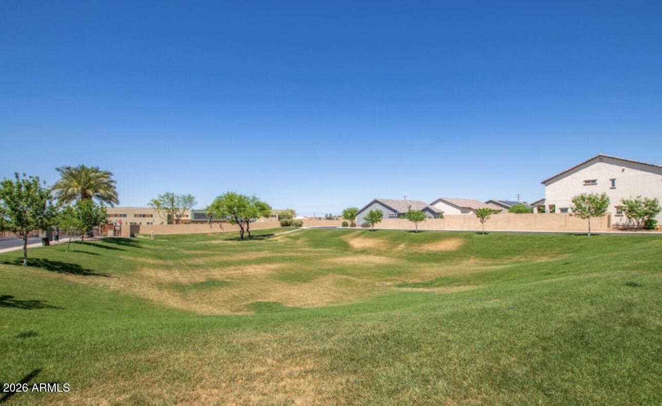 814 West Ardmore Road Phoenix, AZ 85041 - Photo 31 of 31 IMG_3821