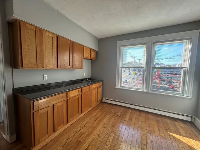 $1,575 | 915 Dexter Street, Central Falls, RI 02863