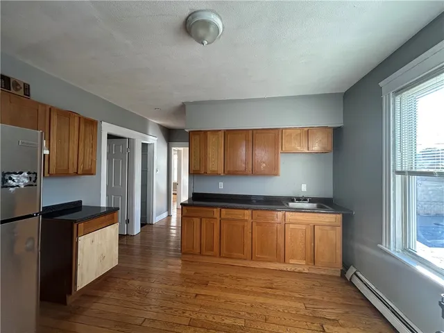 $1,575 | 915 Dexter Street, Central Falls, RI 02863