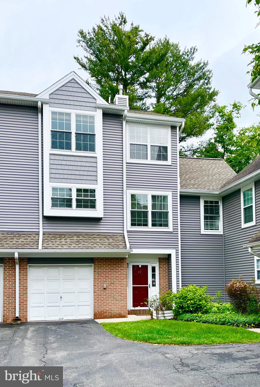 22 Halstead Place Princeton, NJ 08540 - Photo 2 of 31