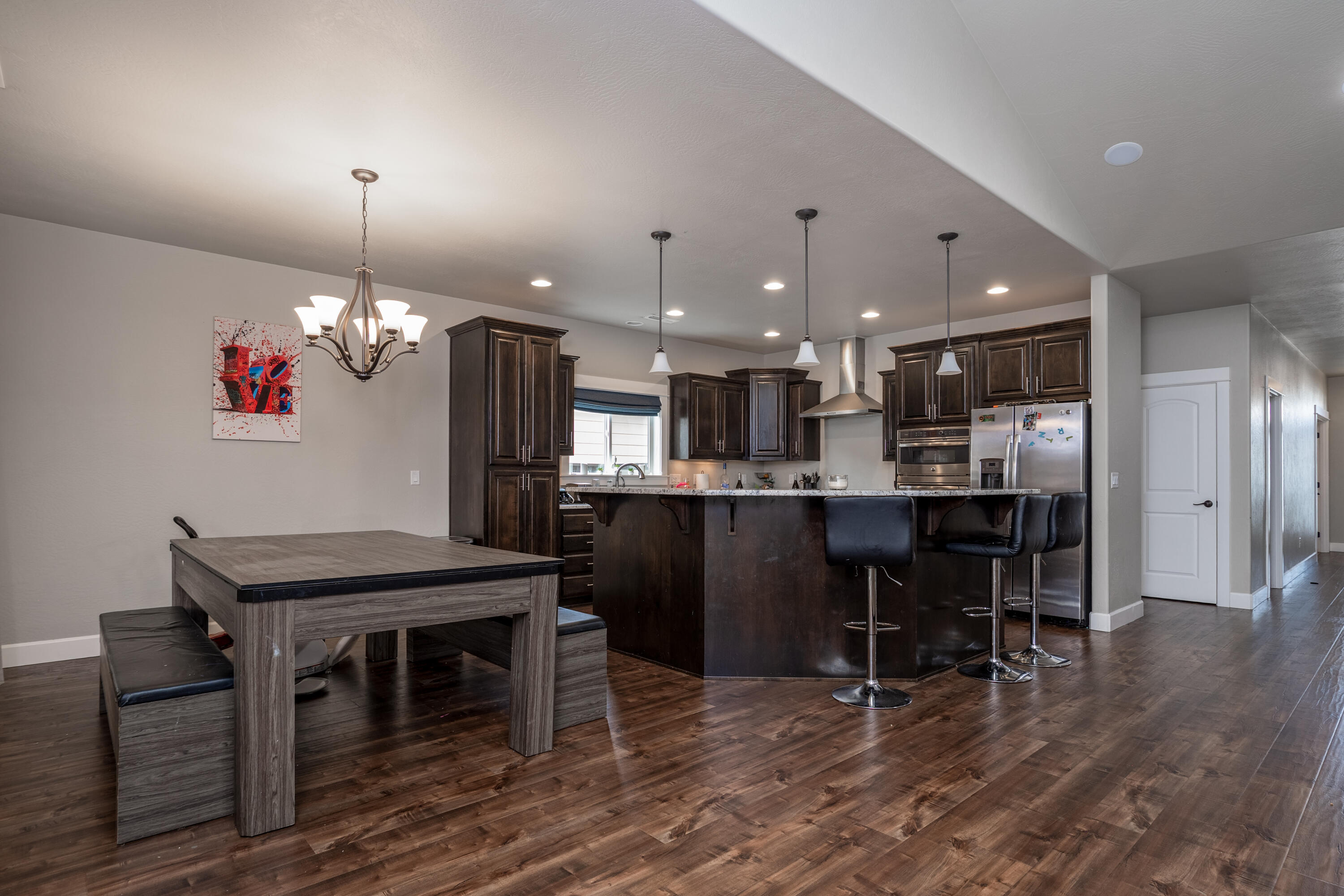 936 Arrowhead Trail Eagle Point, OR 97524 - Photo 4 of 27