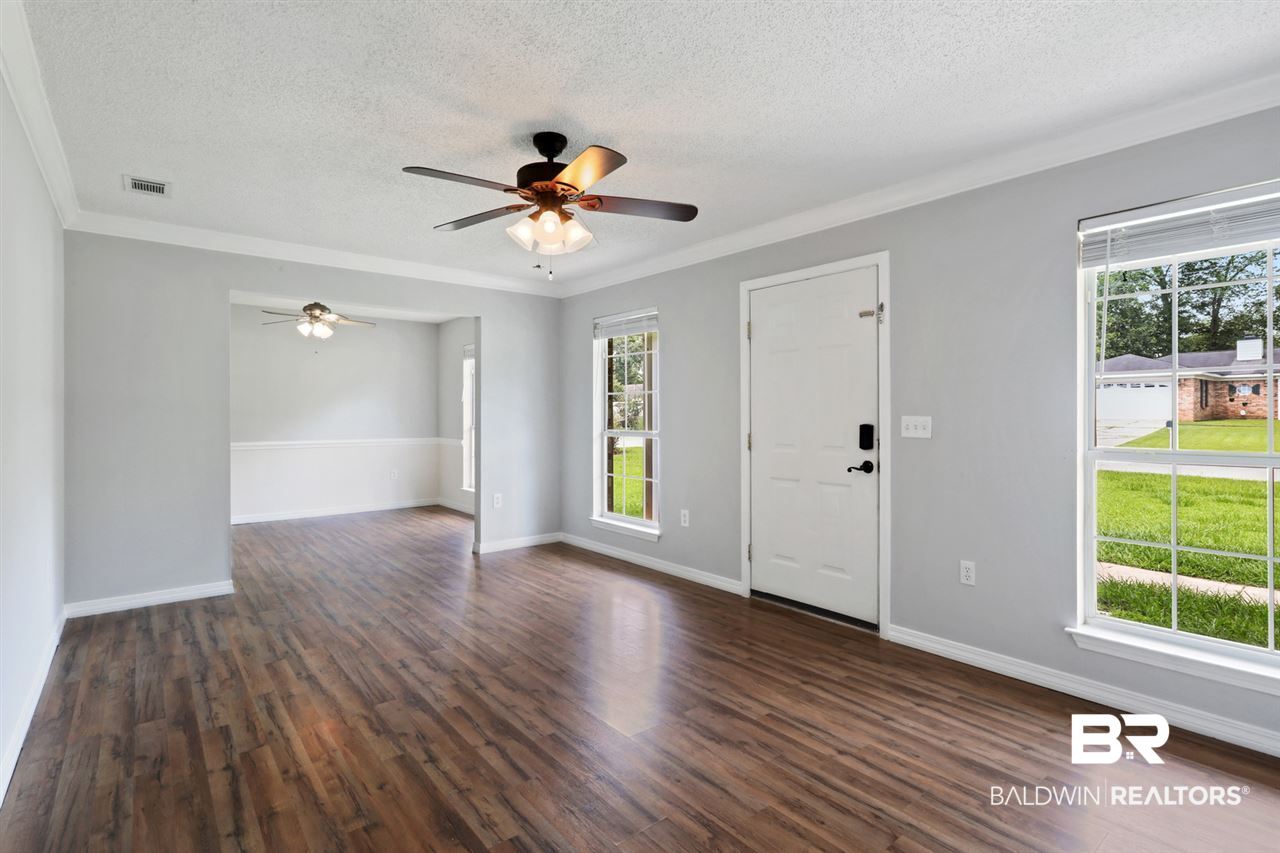 203 Myrtle Court Foley, AL 36535 - Photo 2 of 17 Gallery Image 2