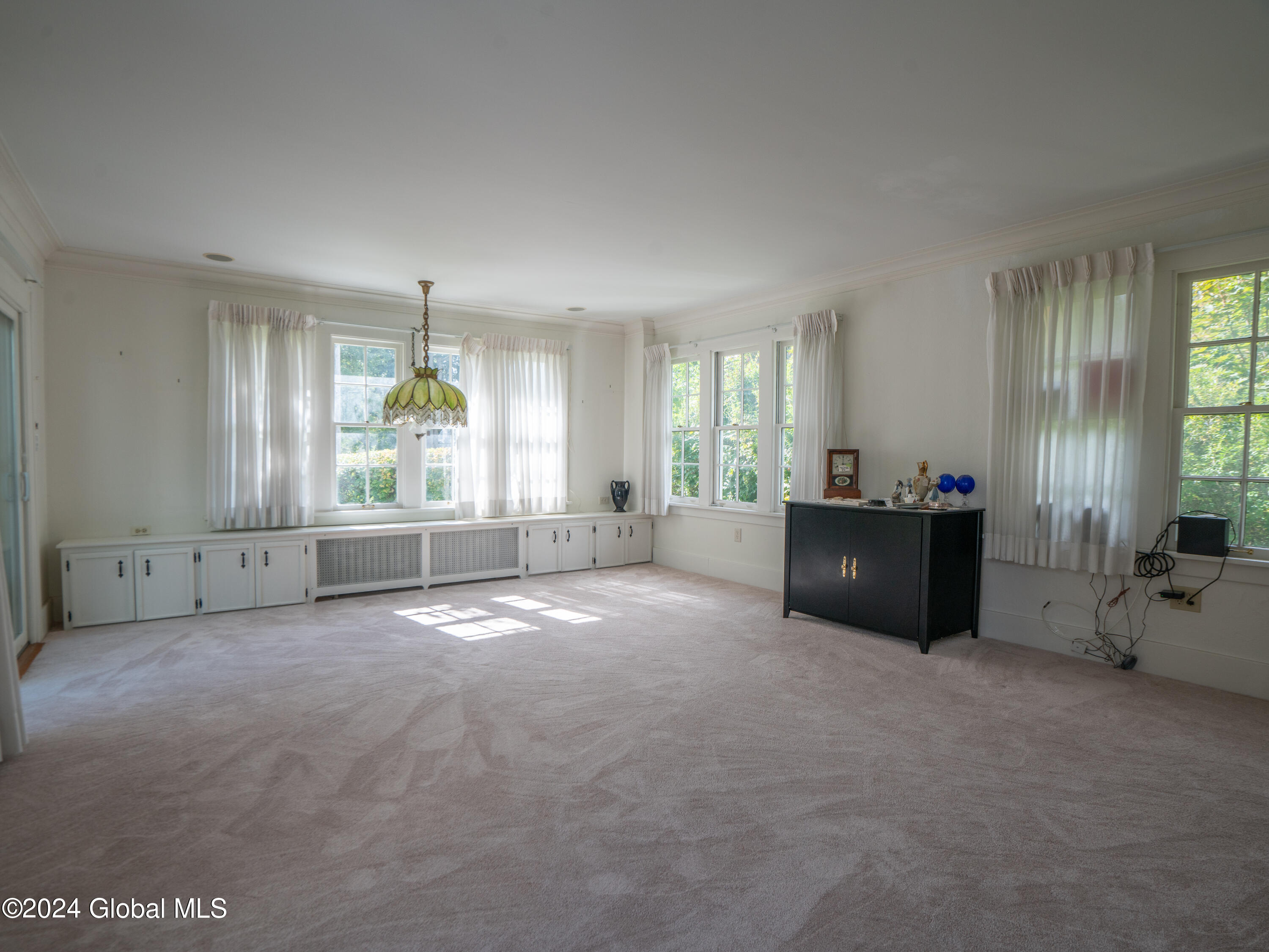 1387 Keyes Avenue Schenectady, NY 12309 - Photo 13 of 42 DSC06502