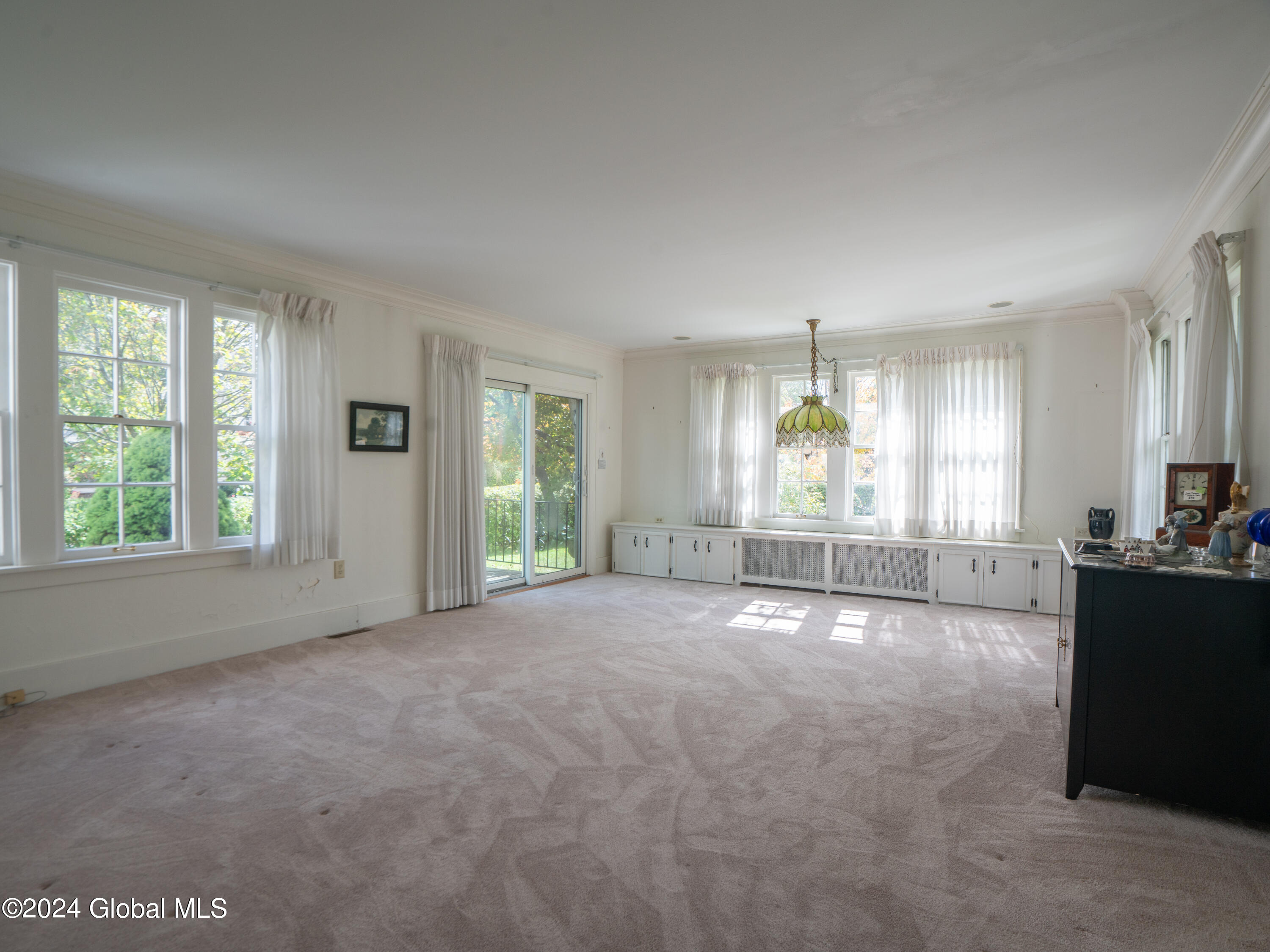 1387 Keyes Avenue Schenectady, NY 12309 - Photo 14 of 42 DSC06503