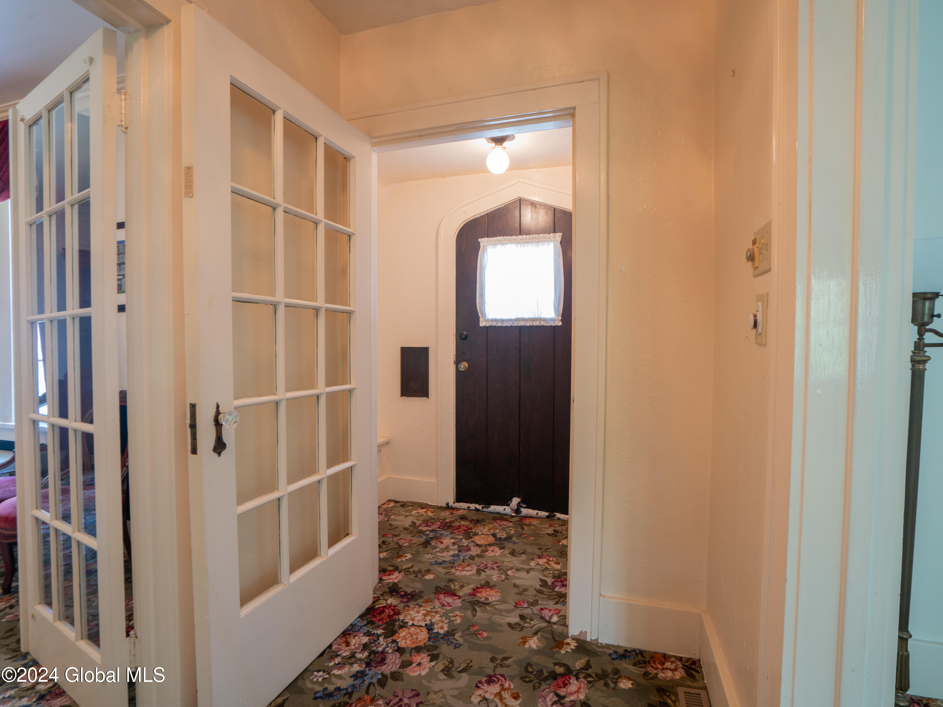 1387 Keyes Avenue Schenectady, NY 12309 - Photo 15 of 42 DSC06497