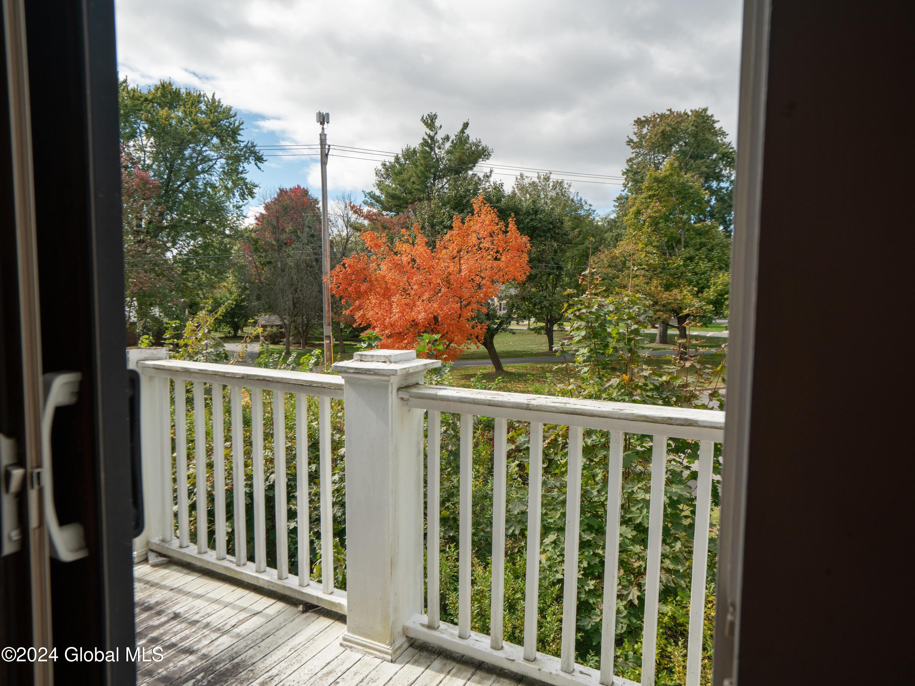 1387 Keyes Avenue Schenectady, NY 12309 - Photo 25 of 42 DSC06519-min