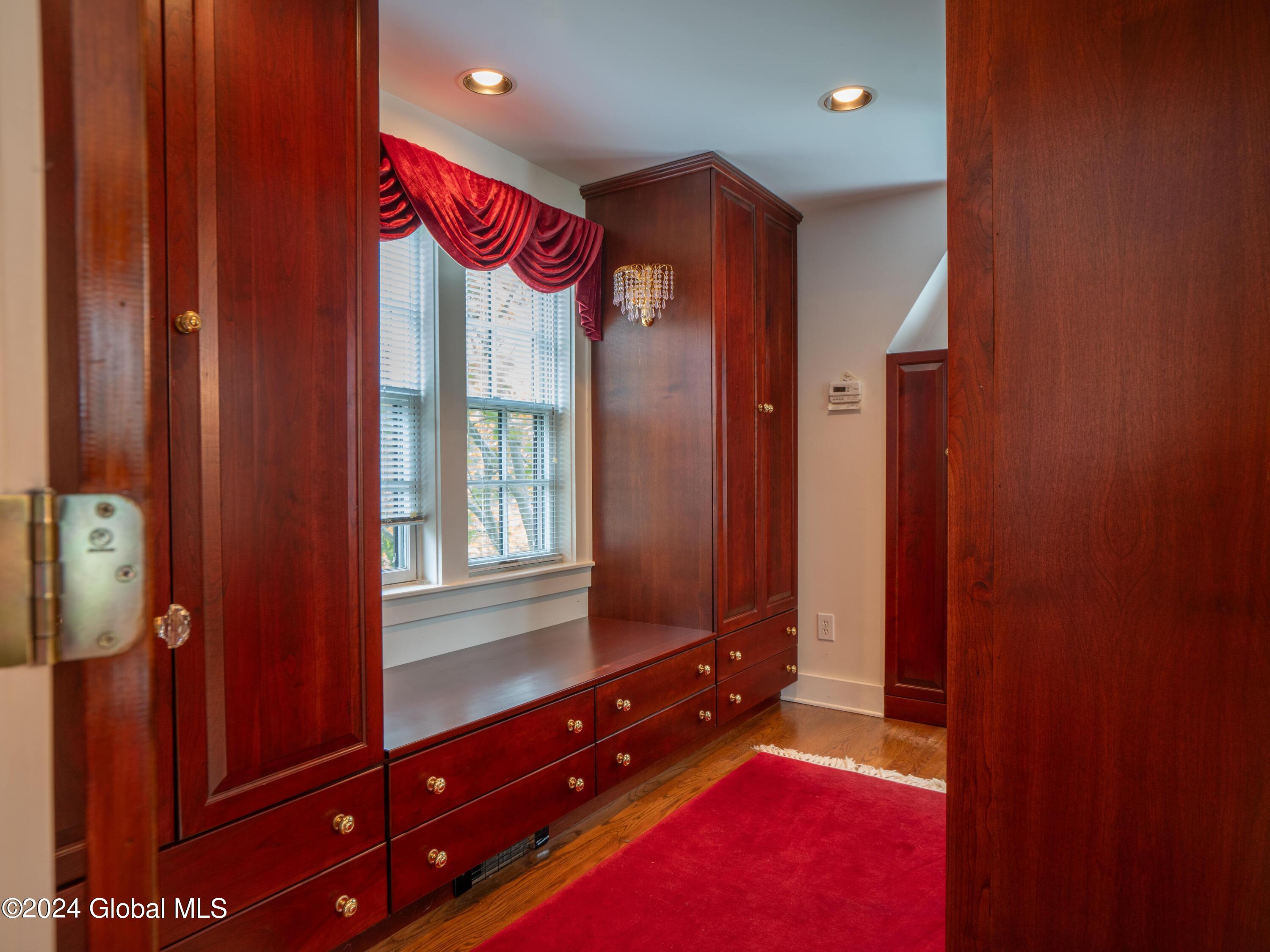 1387 Keyes Avenue Schenectady, NY 12309 - Photo 27 of 42 DSC06513-min