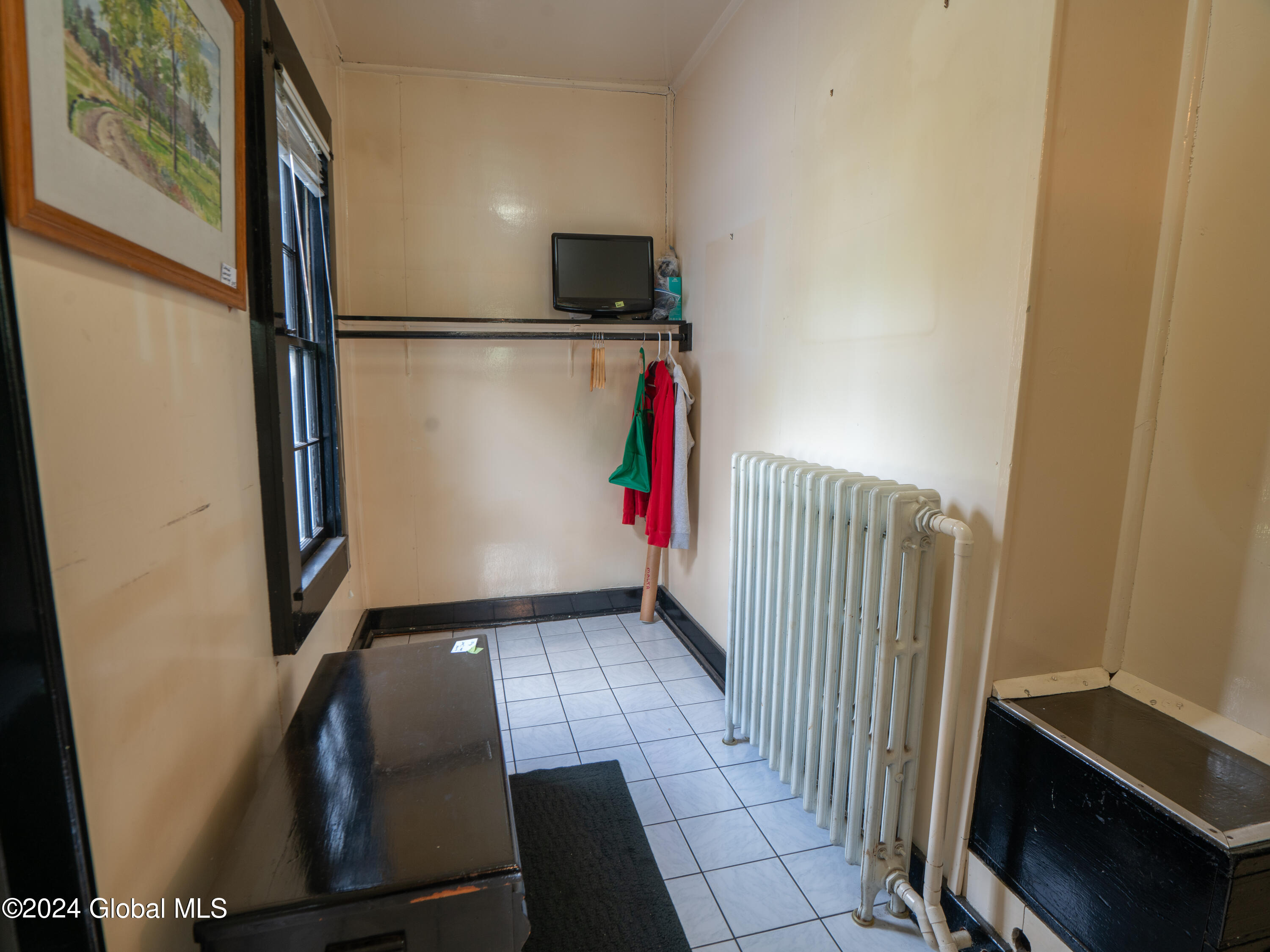 1387 Keyes Avenue Schenectady, NY 12309 - Photo 10 of 42 DSC06506