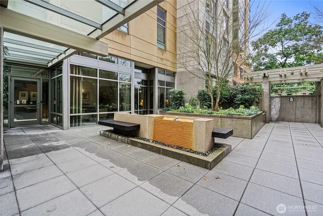 $469,000 | 900 Lenora Street, Unit 804, Seattle, WA 98121