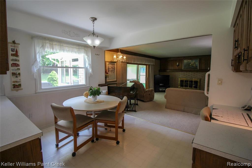 622 Bridgestone Drive Rochester Hills, MI 48309 - Photo 9 of 45