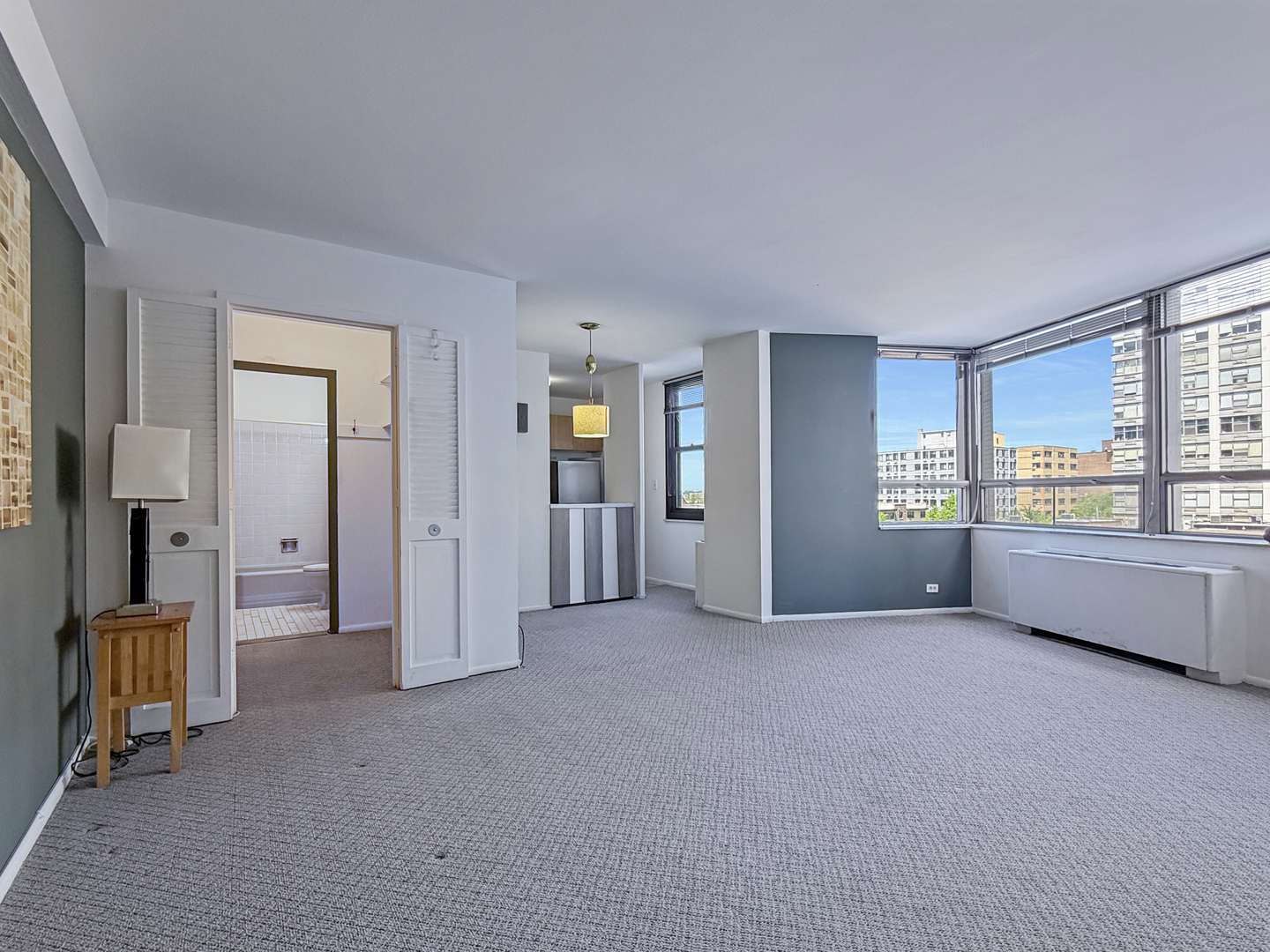 5701 North Sheridan Road, Unit 6D Chicago, IL 60660 - Photo 7 of 11