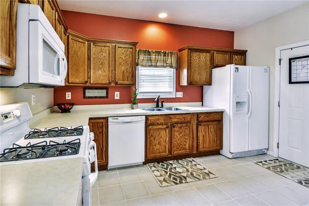 310 Quail Ridge Court Gibsonia, PA 15044 - Photo 6 of 24 Gallery Image 6