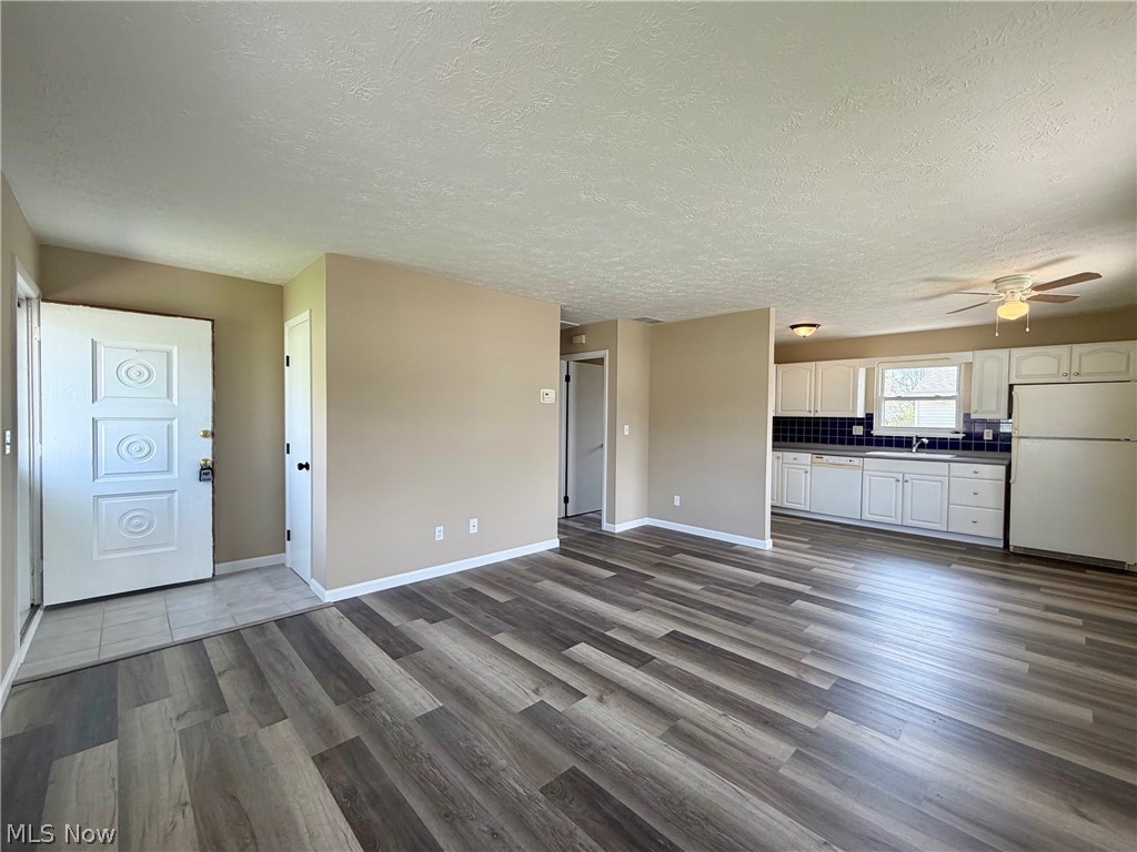 496 Crickett Road Chardon, OH 44024 - Photo 6 of 26