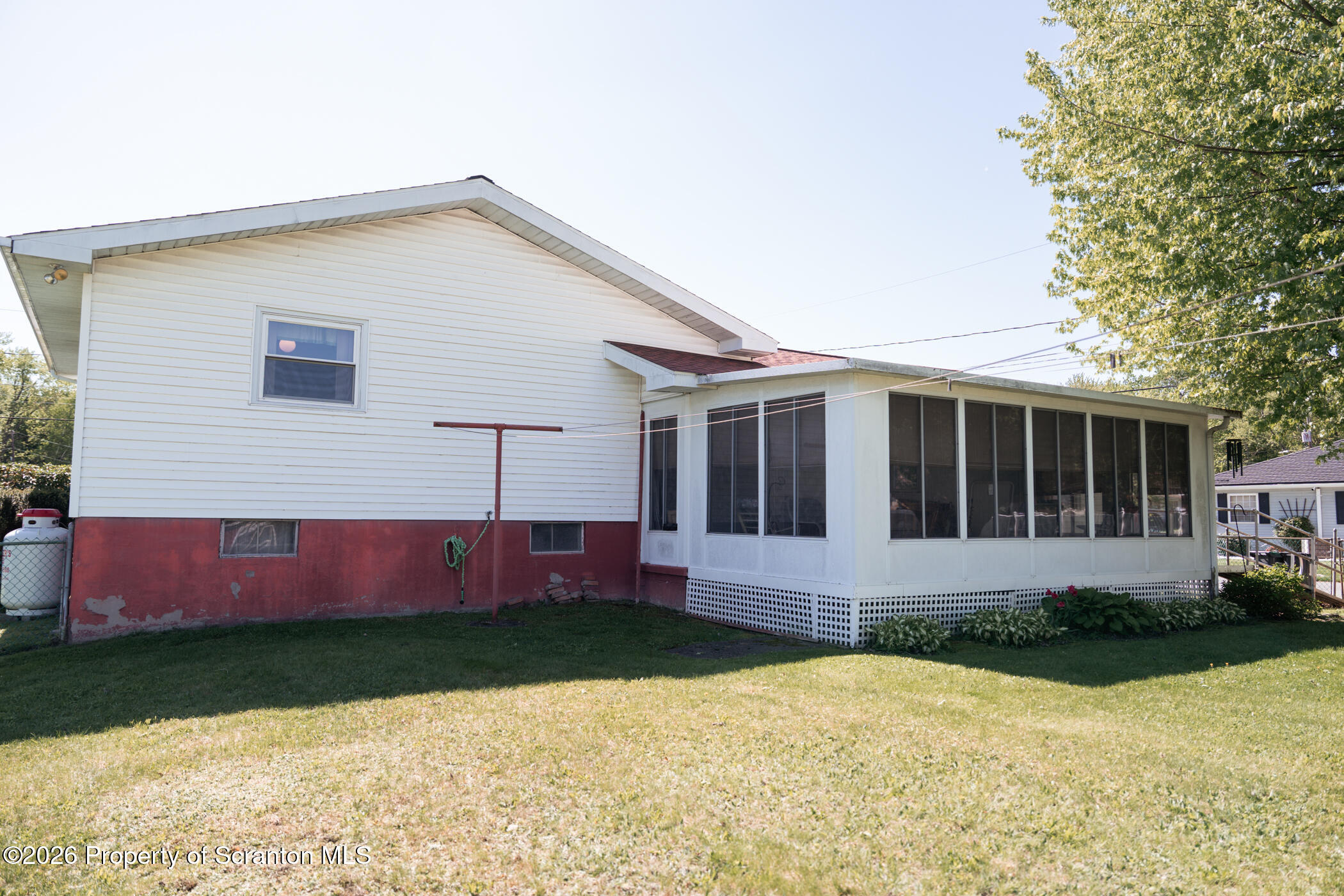 3 4th Street Pittston, PA 18640 - Photo 7 of 33 A7401165-2