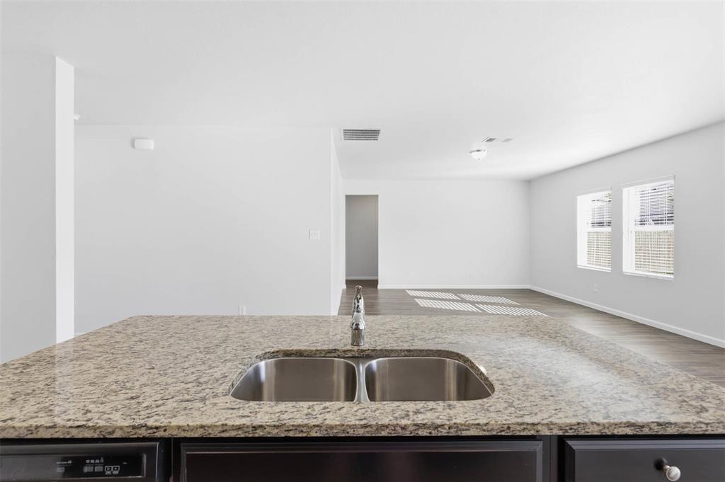 453 Canoe Way Crowley, TX 76036 - Photo 7 of 27