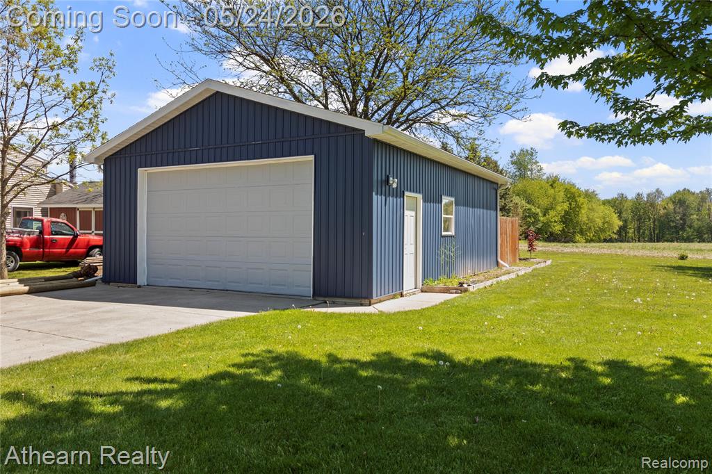5460 North Henderson Road Davison, MI 48423 - Photo 29 of 33