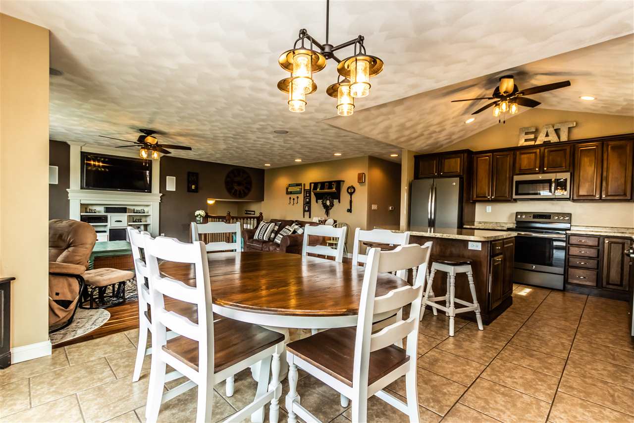 11212 West Mapleridge Road Glasford, IL 61533 - Photo 8 of 36 Gallery Image 8