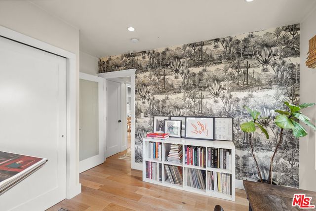 $2,250,000 | 927 North Vista Street, Los Angeles, CA 90046