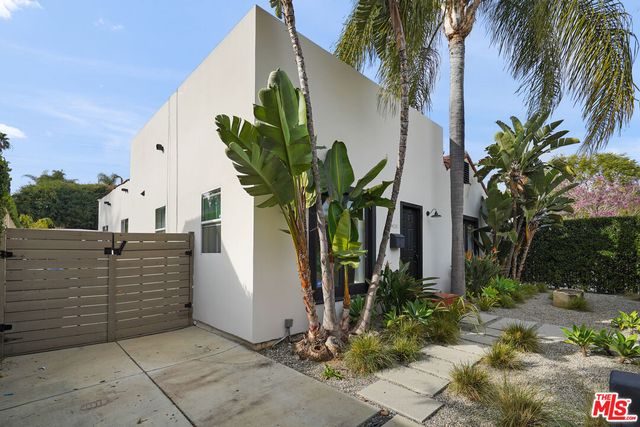 $2,250,000 | 927 North Vista Street, Los Angeles, CA 90046