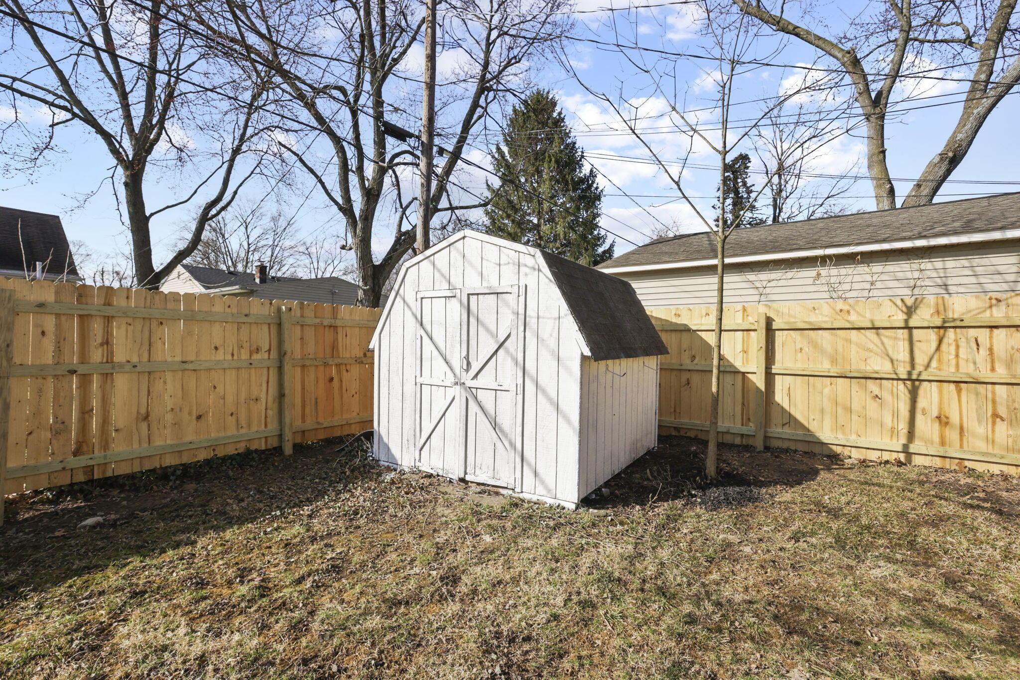 2265 Edgevale Road Columbus, OH 43221 - Photo 53 of 56 65-web-or-mls-0D3A9426