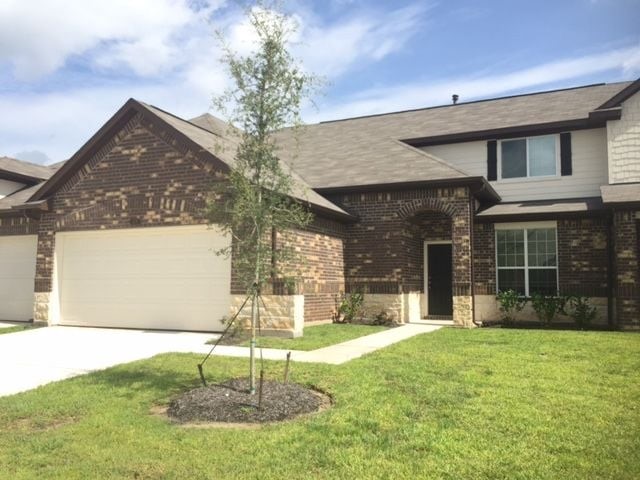 12235 Roy Mix Bohn Lane Houston, TX 77044 - Photo 1 of 16