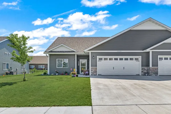 $300,000 | 3403 Iris Drive, Eau Claire, WI 54703