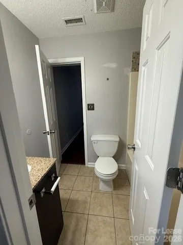 $1,295 | 1491 20th Avenue Northeast, Hickory, NC 28601