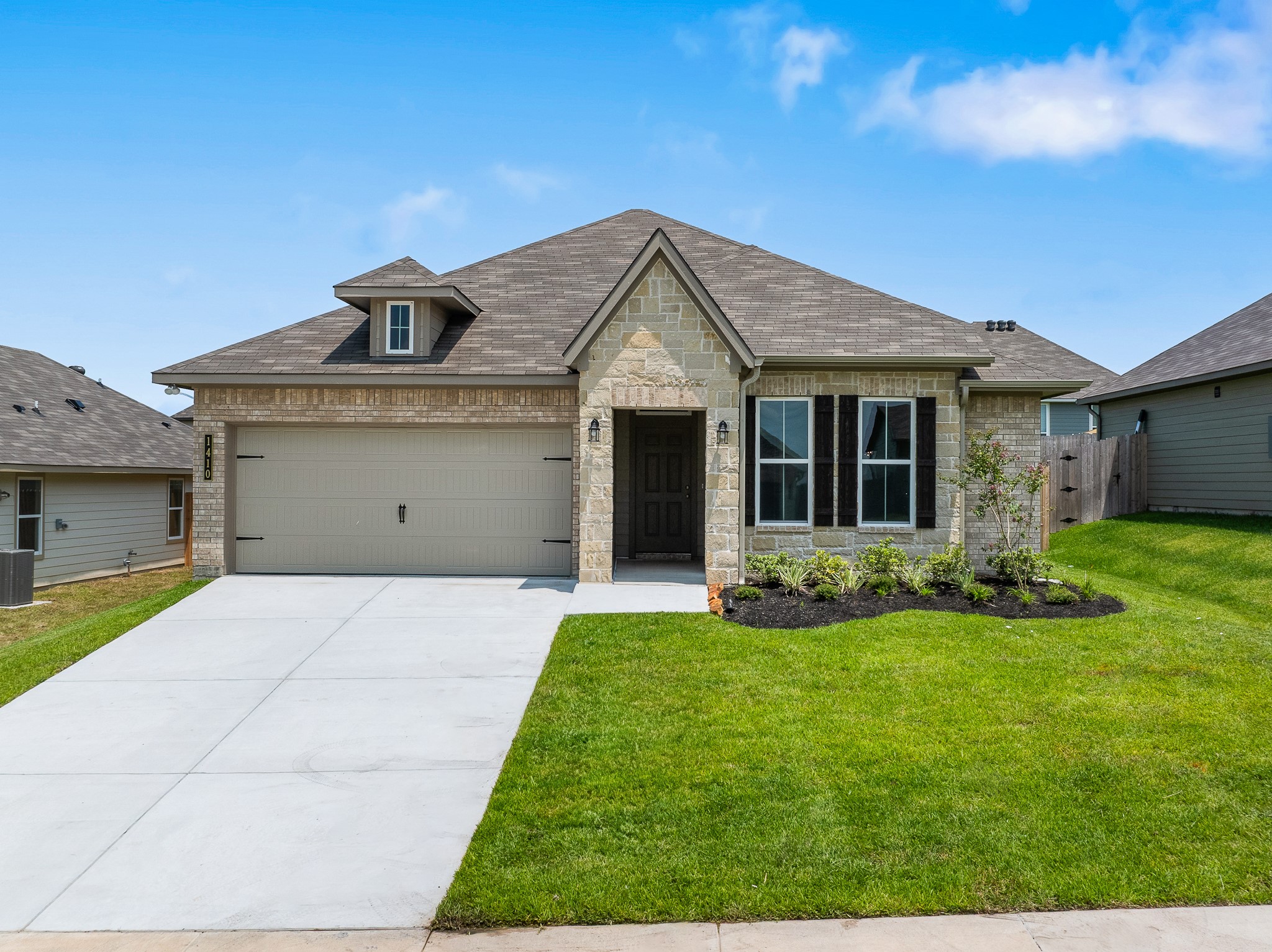 1410 Whitney Lane Brenham, TX 77833 - Photo 2 of 43