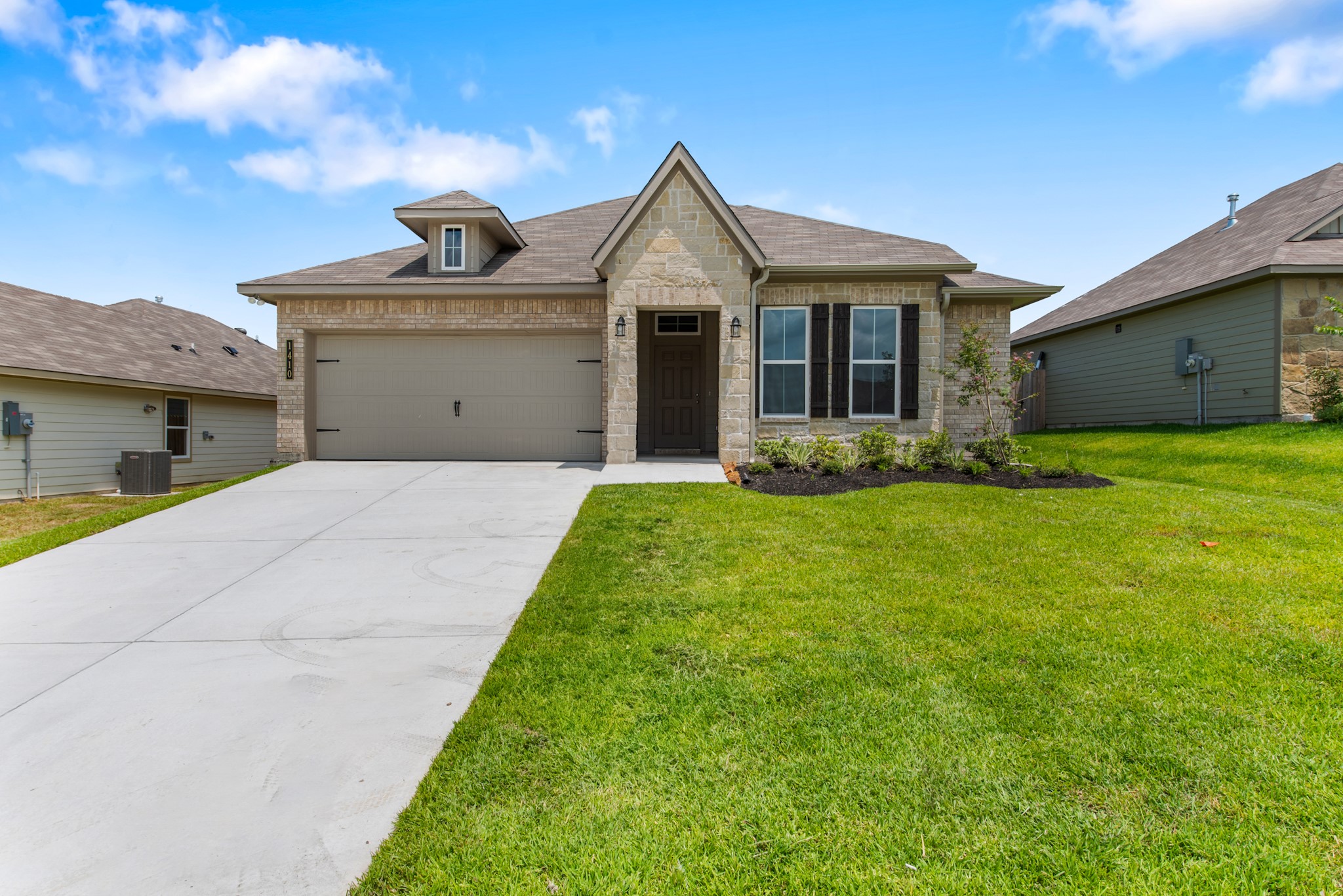 1410 Whitney Lane Brenham, TX 77833 - Photo 6 of 43