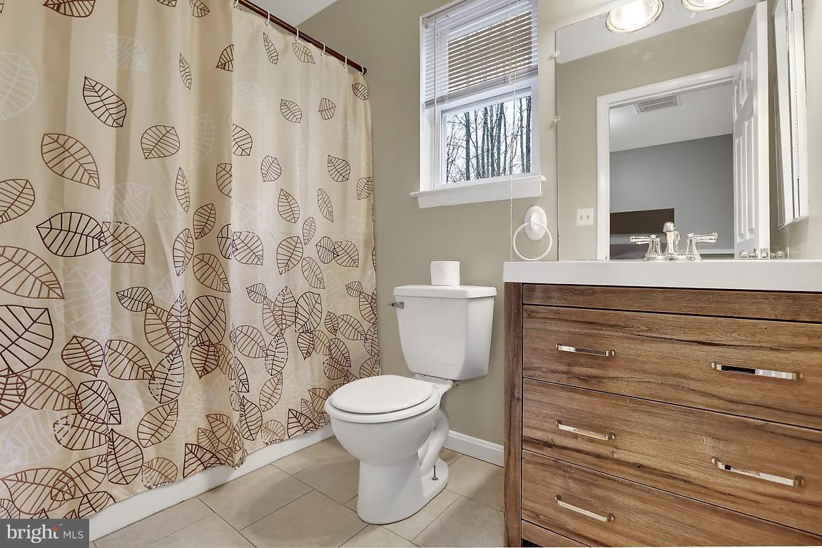 1107 Cherry Point Road West River, MD 20778 - Photo 11 of 30 Bath (Master)