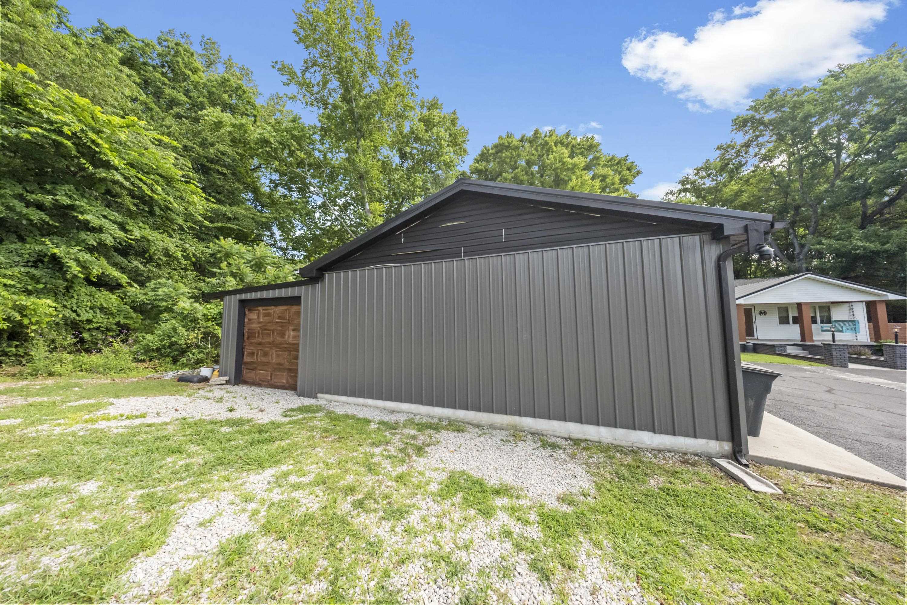 1200 Dillow Avenue Raceland, KY 41169 - Photo 5 of 49