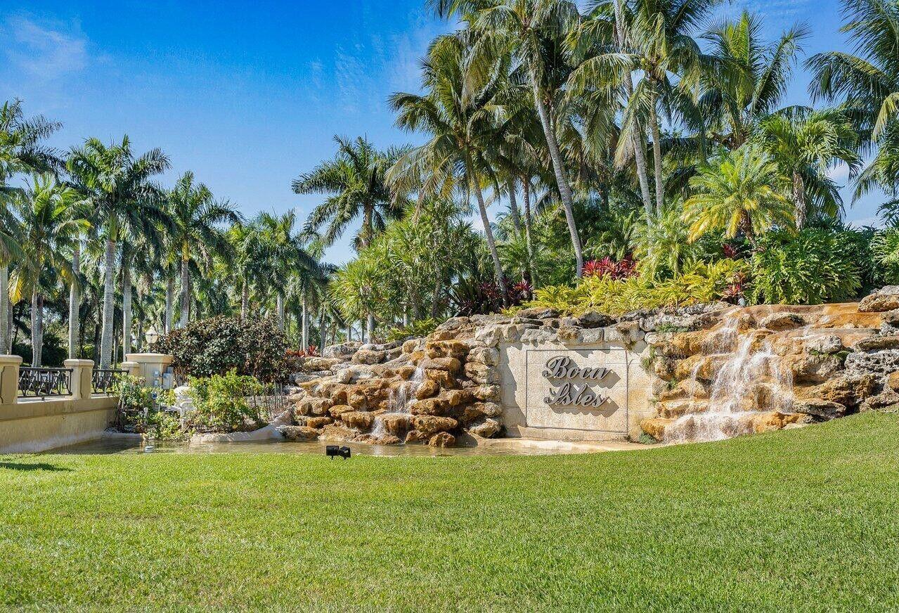 20077 Palm Island Drive Boca Raton, FL 33498 - Photo 43 of 47 a view of a back yard