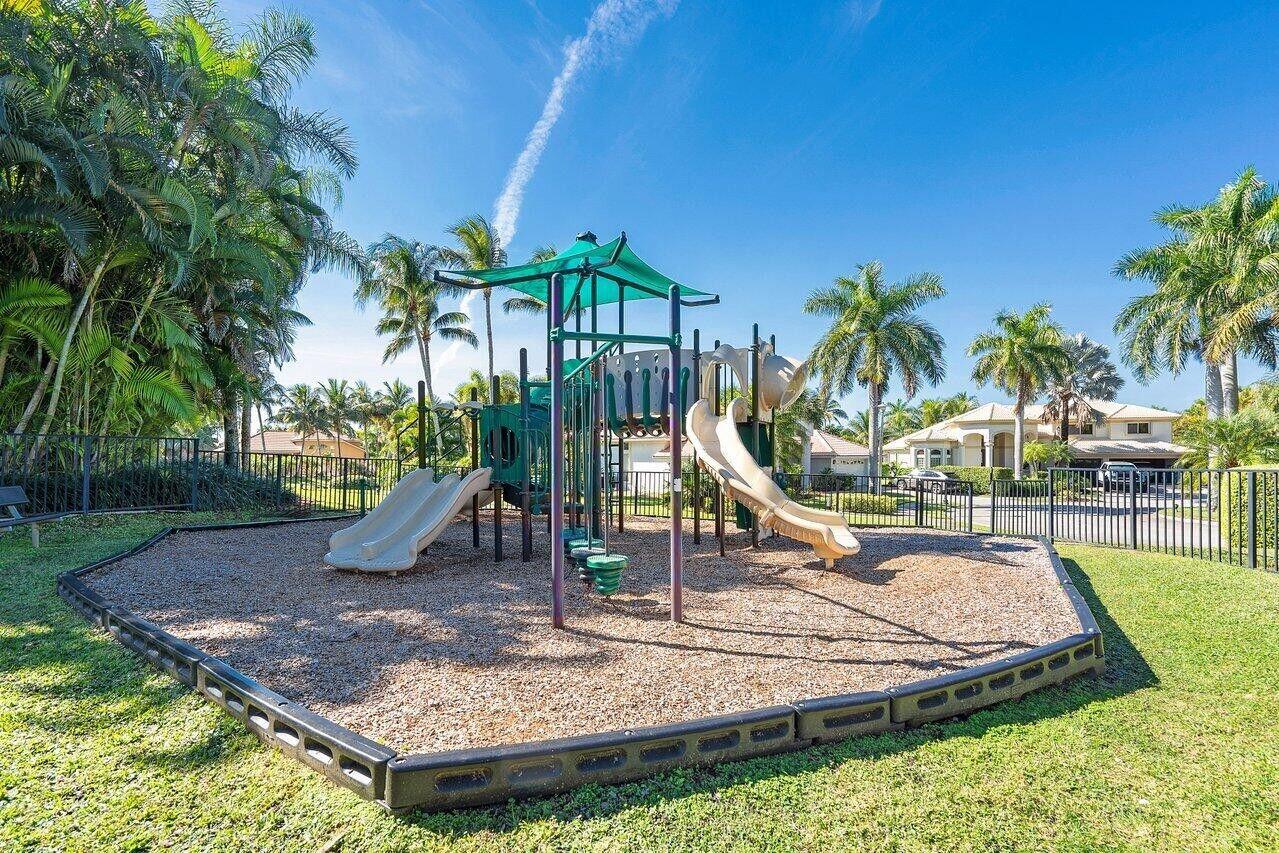 20077 Palm Island Drive Boca Raton, FL 33498 - Photo 45 of 47 a view of a park with palm trees