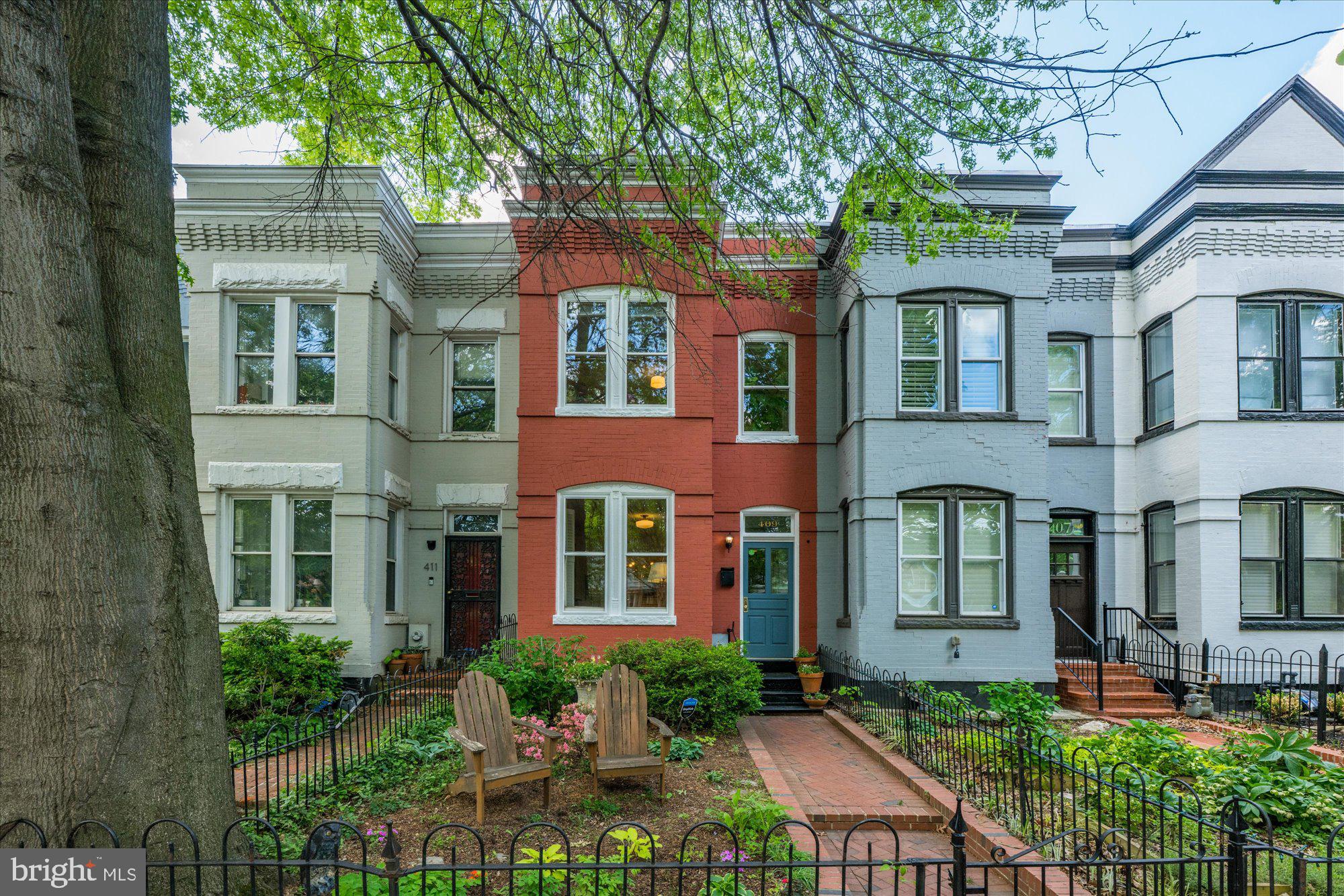 409 Kentucky Avenue Southeast Washington, DC 20003 - Photo 1 of 1 Welcome to 409 Kentucky Ave SE!