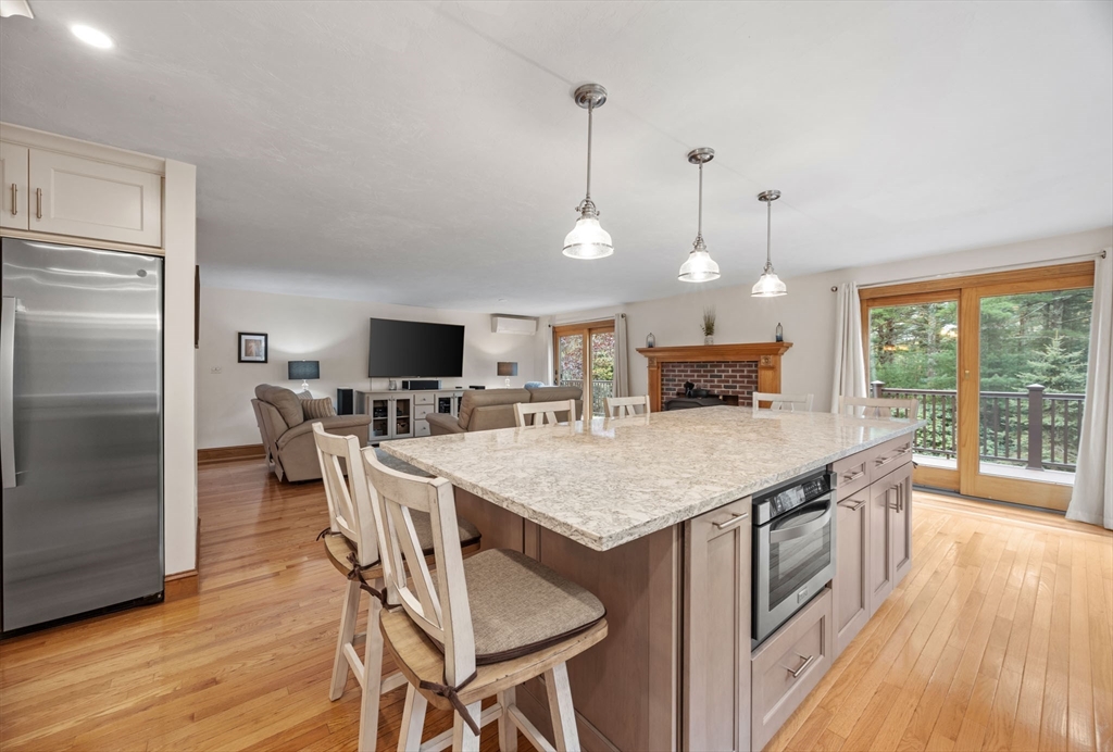 83 Micajah Pond Road Plymouth, MA 02360 - Photo 7 of 41 Gallery Image 7