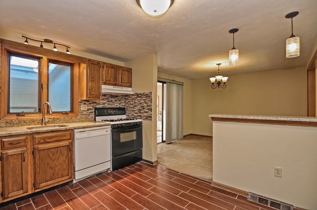 5 Christopher Road, Unit 5 Randolph, MA 02368 - Photo 9 of 30 Gallery Image 9