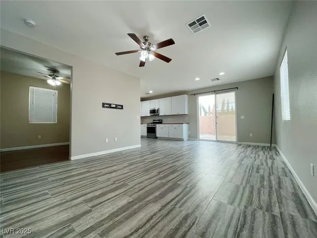 $2,100 | 774 Proud Waters Court, Las Vegas, NV 89178