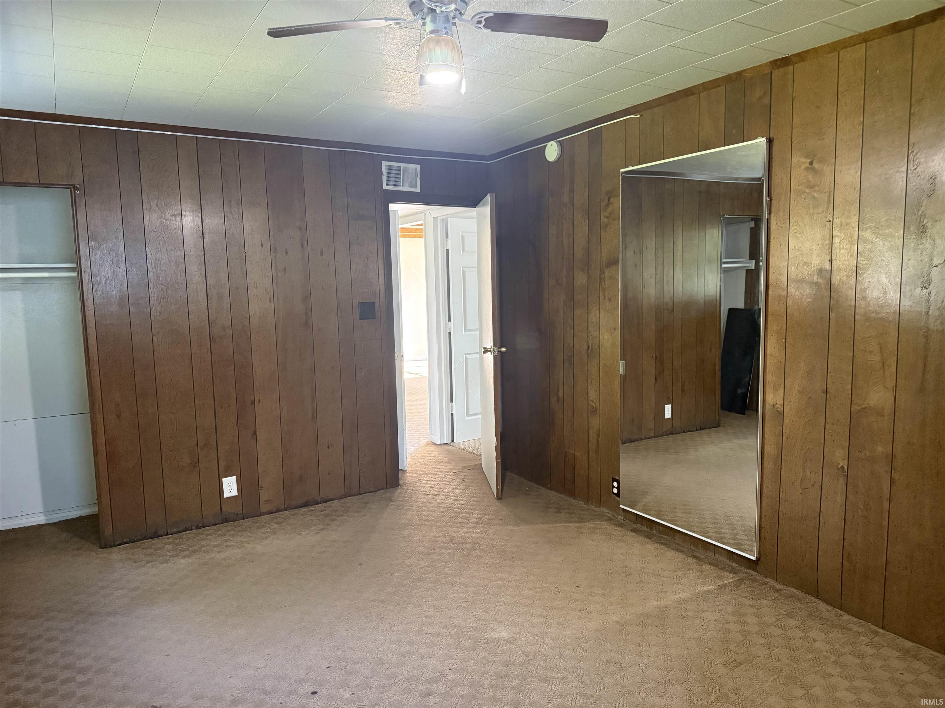 117 North Riverside Boulevard Goshen, IN 46526 - Photo 19 of 22 Gallery Image 19