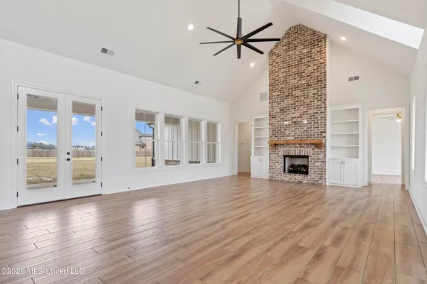 $589,900 | 5112 Grays Vly Drive, Hernando, MS 38632