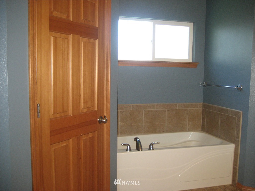 1801 Tundra Loop Mount Vernon, WA 98273 - Photo 11 of 18 Gallery Image 11