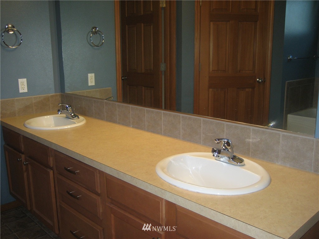 1801 Tundra Loop Mount Vernon, WA 98273 - Photo 13 of 18 Gallery Image 13