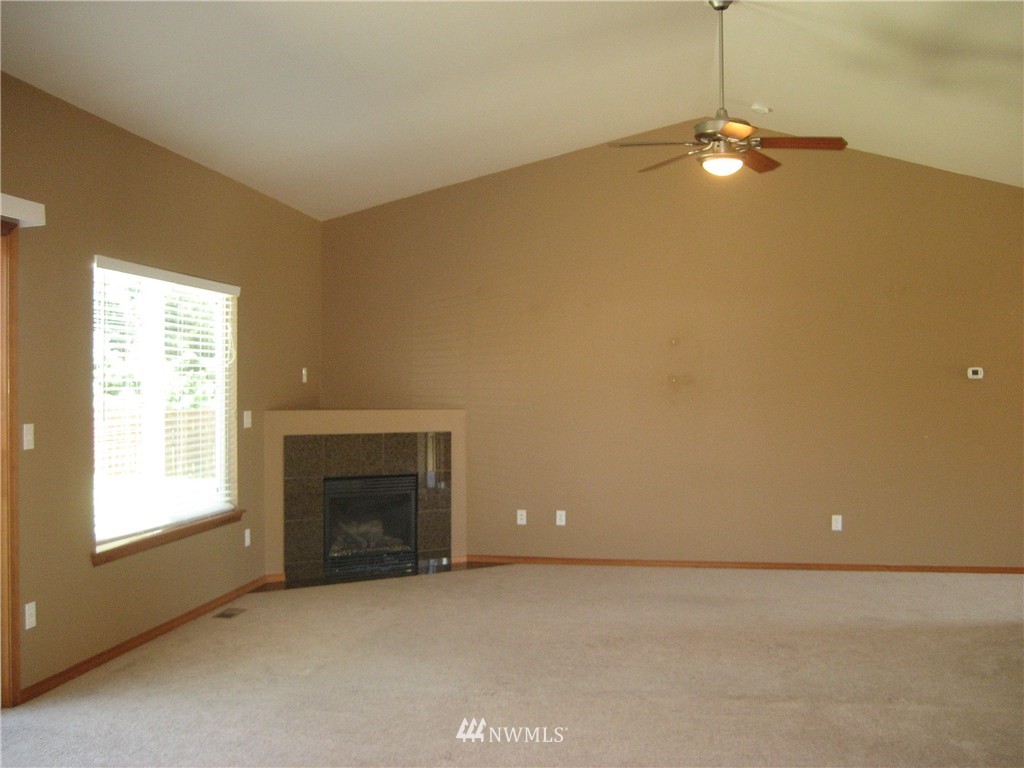 1801 Tundra Loop Mount Vernon, WA 98273 - Photo 4 of 18 Gallery Image 4
