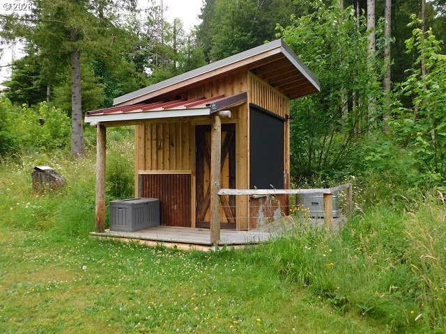 19512 Biggs Road Vernonia, OR 97064 - Photo 28 of 38 Sauna