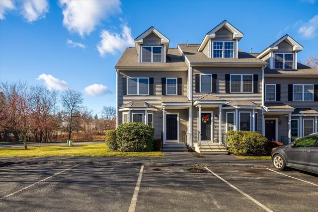 $424,900 | 1 Juneberry Lane, Unit 82, Worcester, MA 01606
