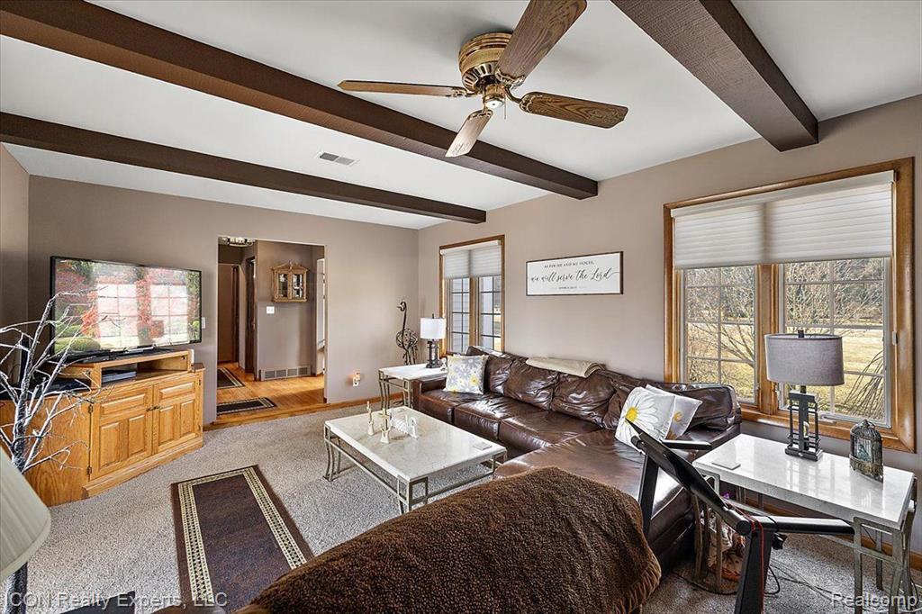2595 Palms Road Columbus, MI 48063 - Photo 8 of 42