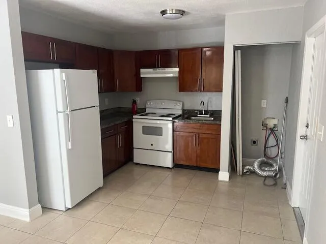 $2,275 | 1713 Northeast 3rd Avenue, Delray Beach, FL 33444