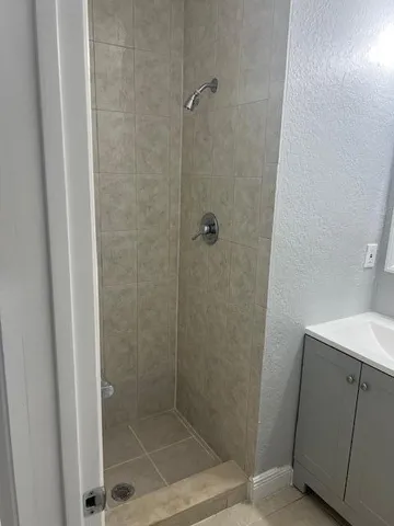 $2,275 | 1713 Northeast 3rd Avenue, Delray Beach, FL 33444