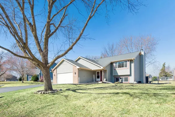 $435,000 | 8247 Peony Lane North, Maple Grove, MN 55311