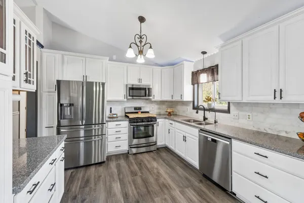 $435,000 | 8247 Peony Lane North, Maple Grove, MN 55311