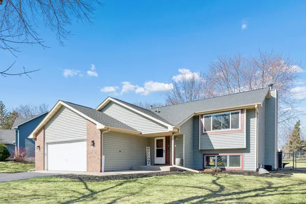 $435,000 | 8247 Peony Lane North, Maple Grove, MN 55311
